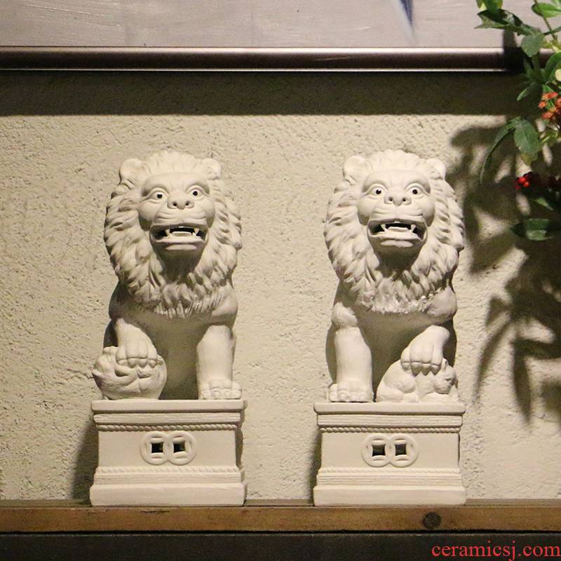 Jingdezhen white town curtilage the lion furnishing articles a Chinese sitting room porch study housewarming gift ceramic arts and crafts