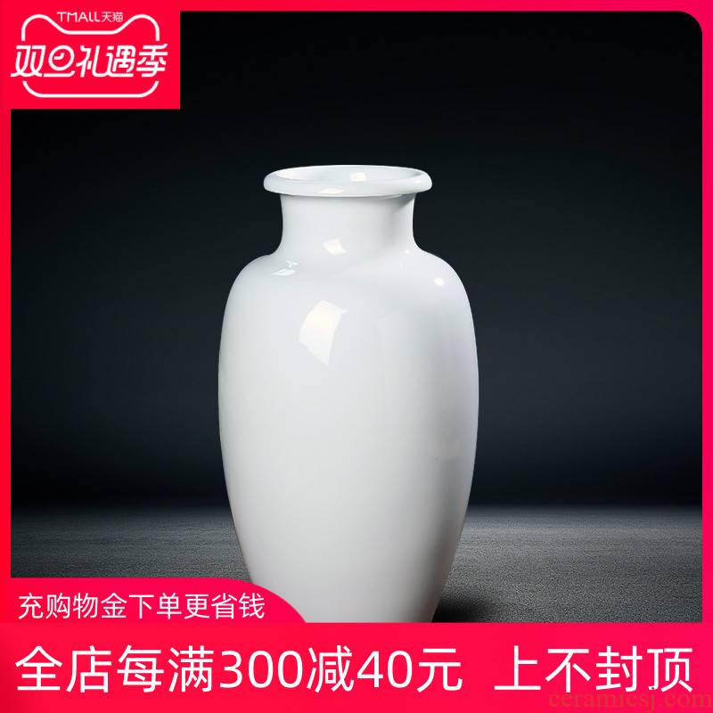 Mesa of jingdezhen ceramics floret bottle of pure white home furnishing articles of I and contracted sitting room European - style ornaments