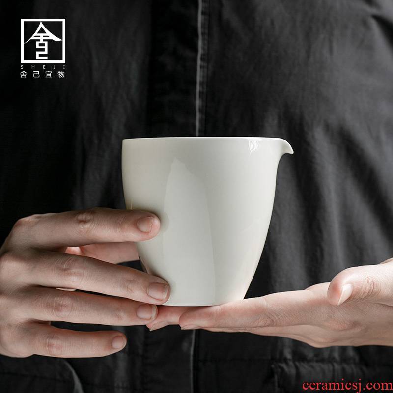 The Self - "appropriate plant ash content of jingdezhen ceramic fair keller manually points of tea and a cup of tea. A single tea Japanese sea