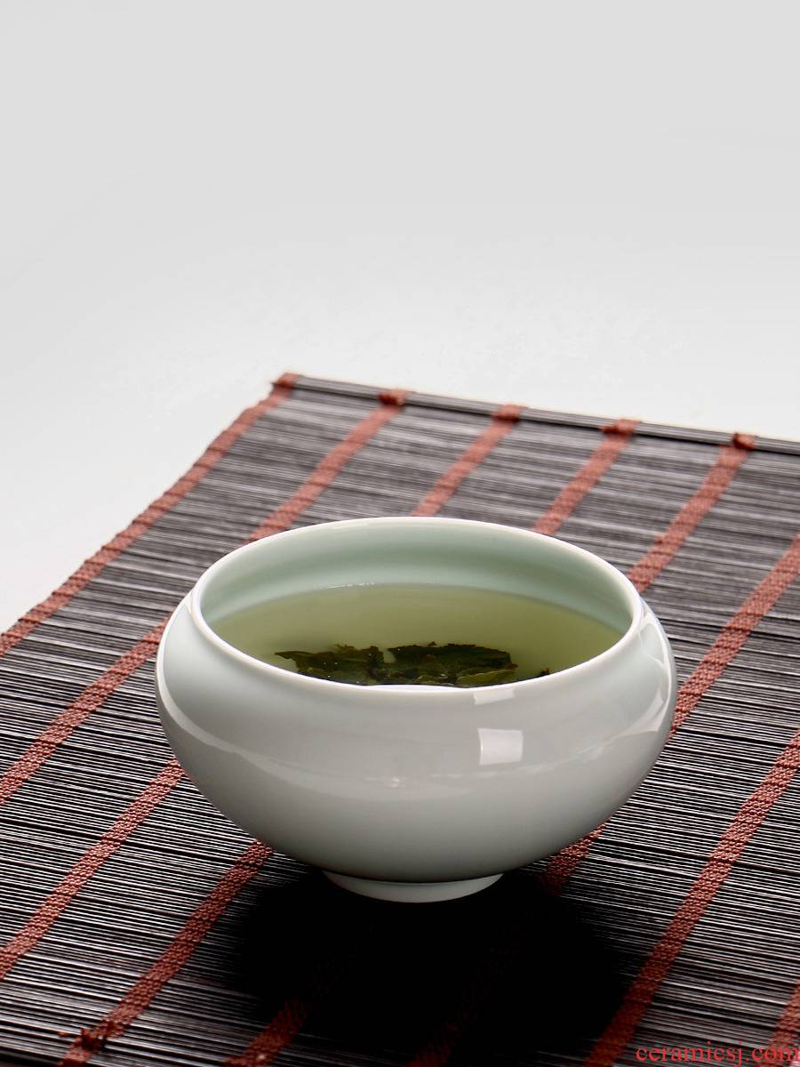 White porcelain Japanese zen tea ceramic bath water restoring ancient ways, after the household size for wash cup to build creative writing brush washer water