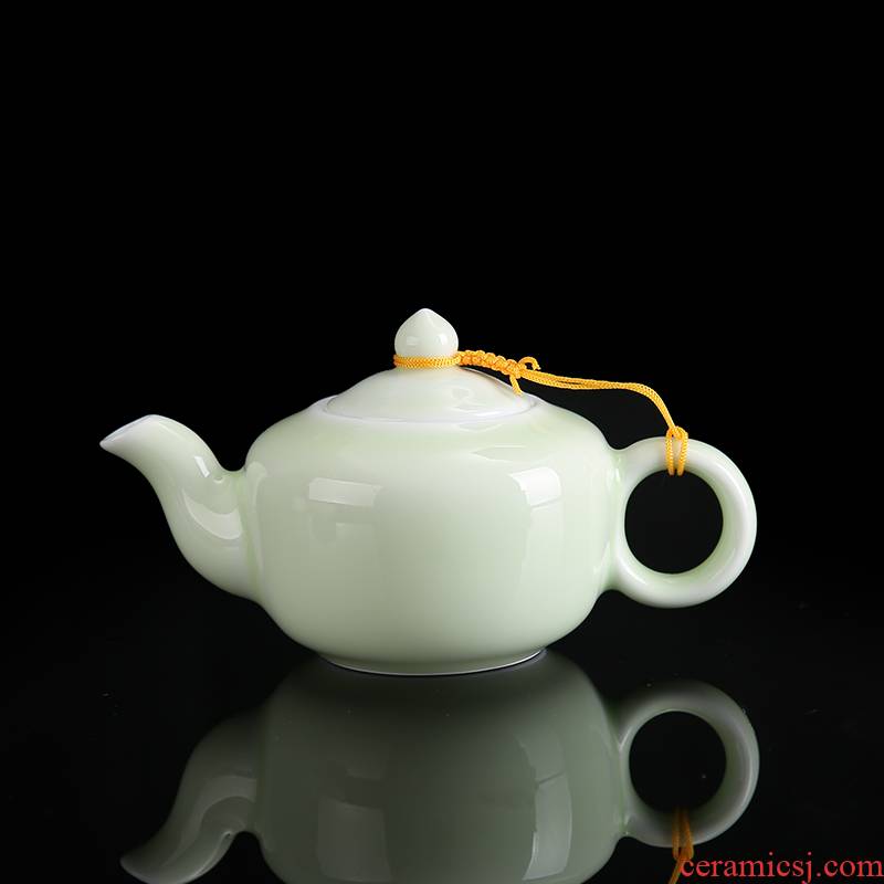 Jingdezhen ceramic teapot celadon teapot pea green glaze kung fu home put the pot of single pot of tea sets accessories side