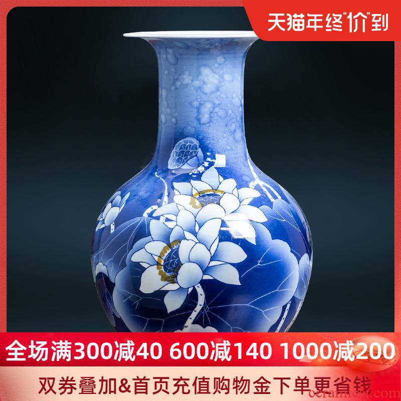 Jingdezhen ceramic hand - made vases Chinese flower arranging the sitting room of blue and white porcelain arts and crafts porcelain home decoration furnishing articles
