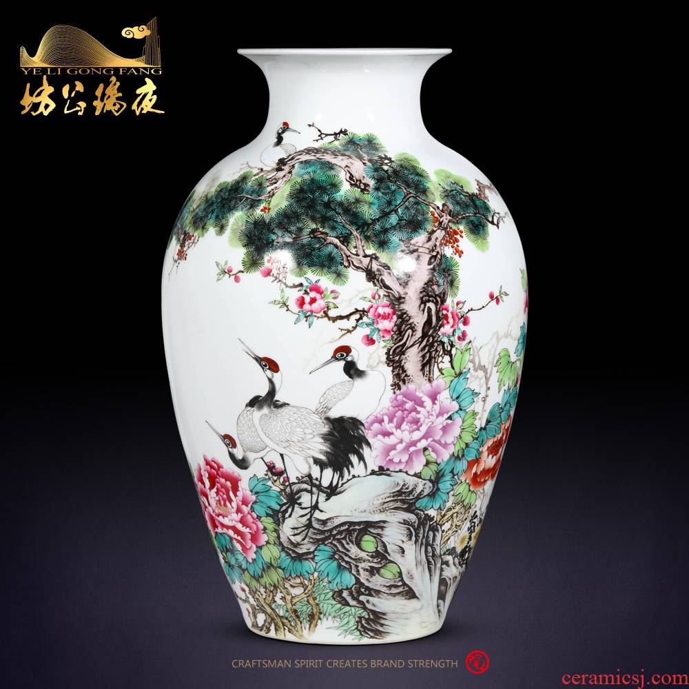 The Spring of archaize of jingdezhen ceramics powder enamel crane with vase sitting room of Chinese style household decoration crafts are the desktop