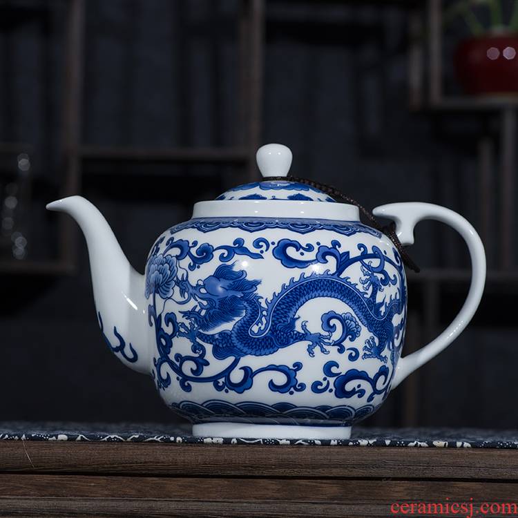 Ceramic teapot single pot of belt filter large household utensils suit under the glaze color of blue and white porcelain of jingdezhen porcelain