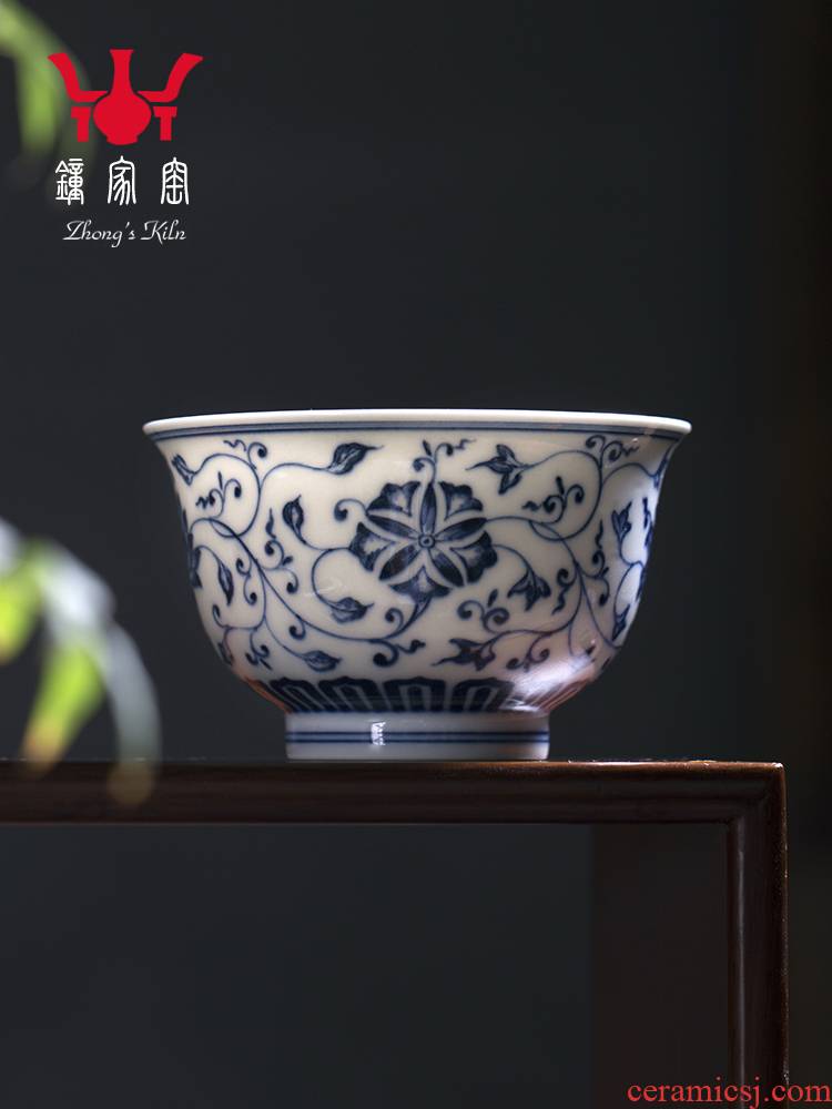 Clock home up noggin jingdezhen blue and white maintain pure manual bound pattern tasting a cup of green tea cup guest
