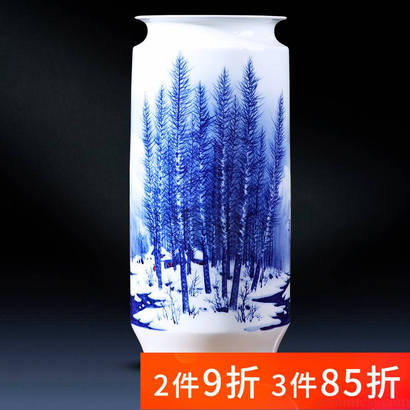 Jingdezhen porcelain ceramic hand - made snow of blue and white porcelain vase living room TV cabinet decoration of Chinese style household furnishing articles