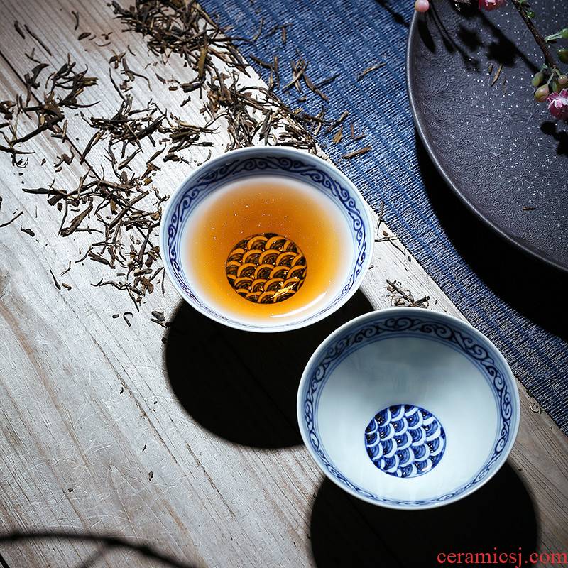 All hand jingdezhen blue and white hat cup hand - made teacup single CPU checking tea master small cup of tea