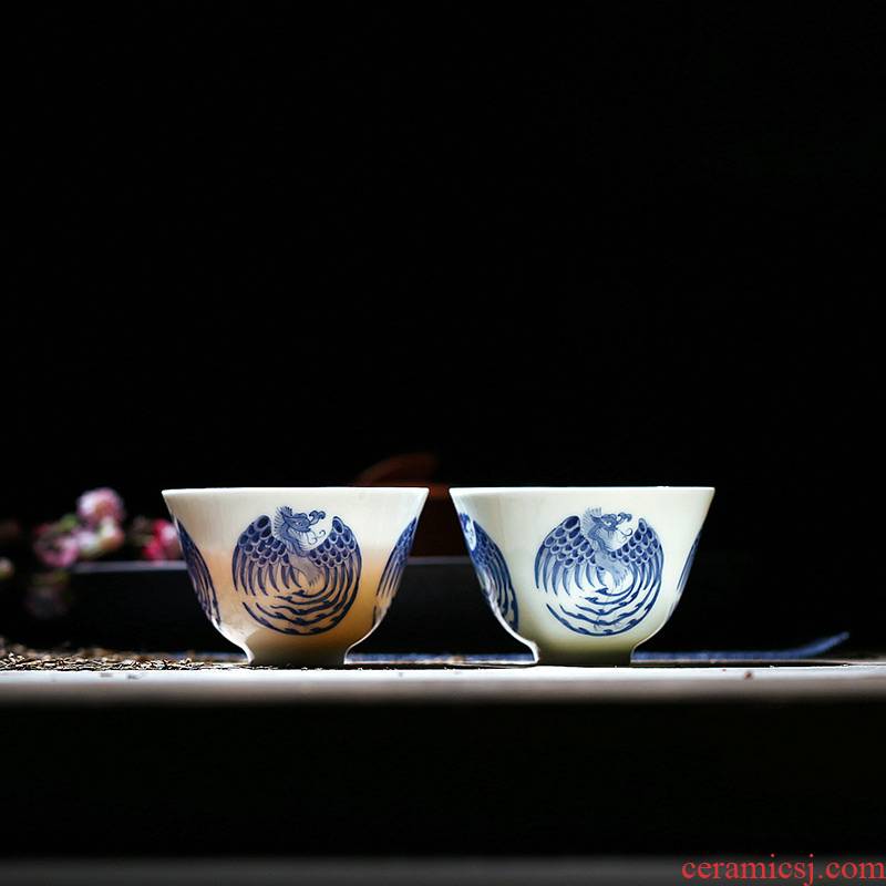 Blue and white hand heavy painting phoenix tea cups hand cup sample tea cup light Blue and white porcelain tea set