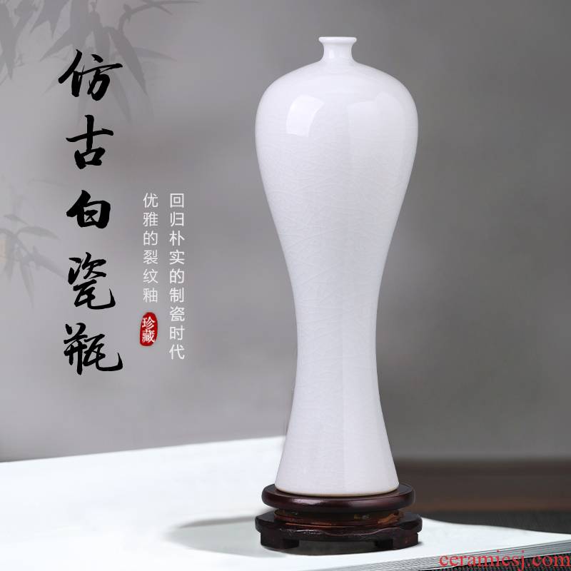 Jingdezhen ceramics white vase name plum bottle furnishing articles I and contracted household living room TV ark adornment arranging flowers