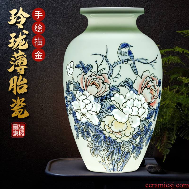 Chinese wine sitting room adornment famous jingdezhen ceramics hand - made exquisite thin foetus flower vase dry flower is placed