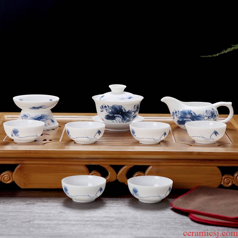Jingdezhen ceramic tea set kung fu tea tureen frosted glass glaze ancient mud thin foetus blue and white porcelain of a complete set of wooden box