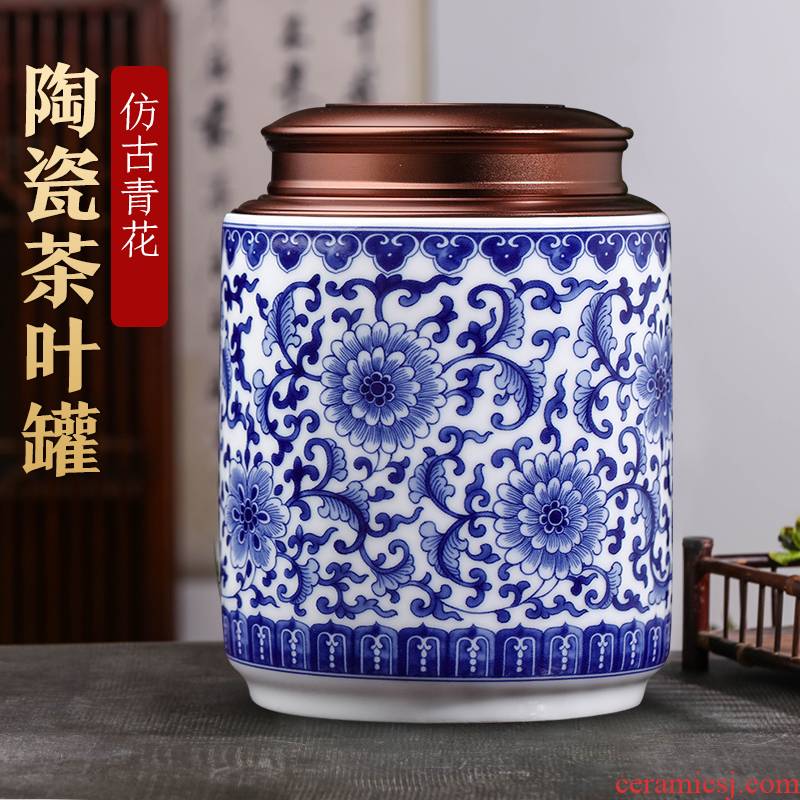 Blue and white porcelain of jingdezhen ceramics tea jar household small pu - erh tea and tea moistureproof prevent wet storage sealed as cans