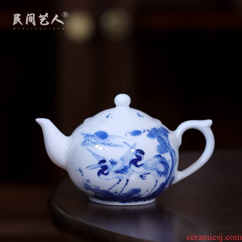 Blue and white porcelain pine crane live teapot hand - made kung fu tea tea, small tea ware jingdezhen ceramic teapot