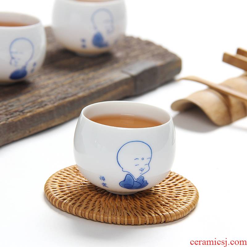 Ceramic cups hand made blue and white porcelain kung fu tea cups little monk master sample tea cup cup tea cup 100 ml