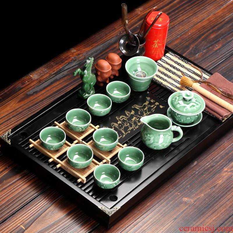 Small tea sets combination solid wood drainage kung fu tea tray celadon teacup household of Chinese style simple office