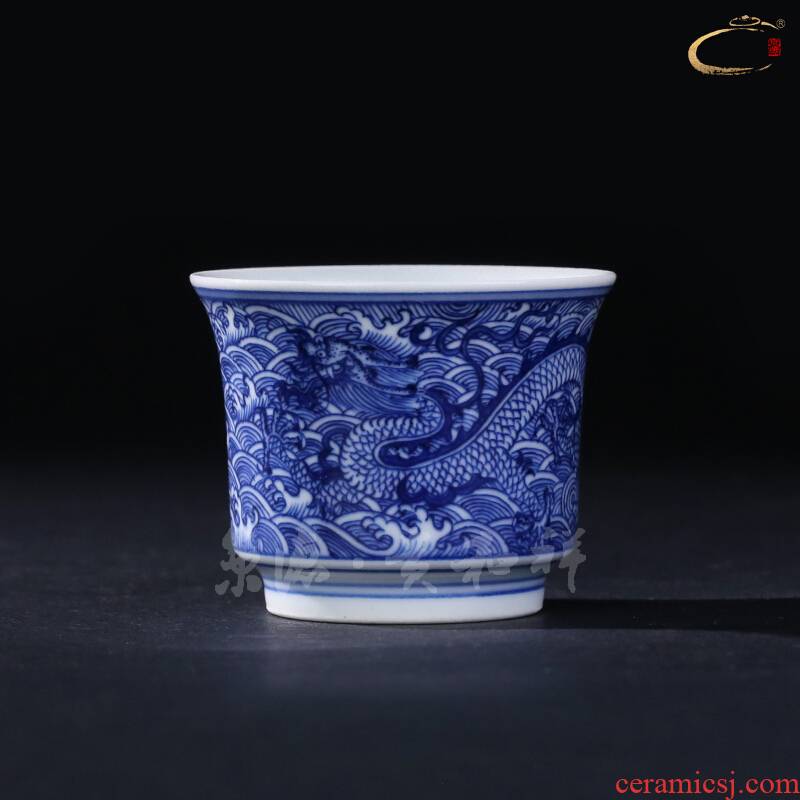 Jingdezhen blue and white sea and auspicious ceramics kung fu tea set tattooed dragon cup master cup a cup of pure checking sample tea cup