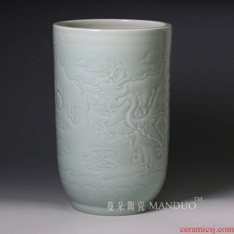 Jingdezhen high - grade engraving quiver straight carved dragon playing bead display table vase artistic vase