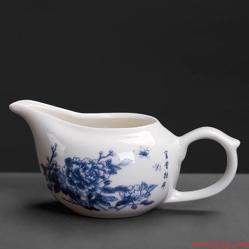 Small white porcelain mini Small household points of tea ware fair keller individuality creative kung fu tea and a cup of tea sea ceramics