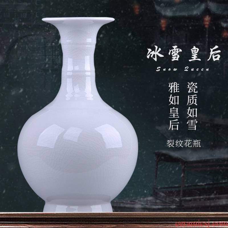 Jingdezhen porcelain ceramic vase white ice crackle borneol ceramic sitting room of Chinese style household adornment furnishing articles