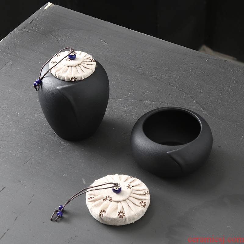 Japanese black pottery round collar seal tank storage tank to the receive tank household candy jar coffee jar ceramic tea pot