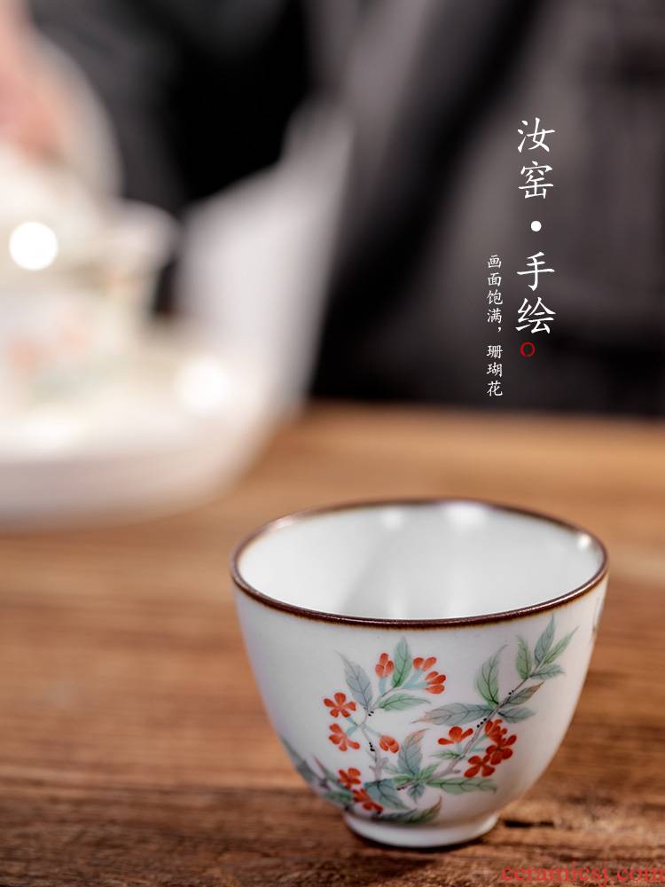 Hand - made master cup kung fu tea cups jingdezhen sample tea cup cup pure manual your up tea herbal tea light in use
