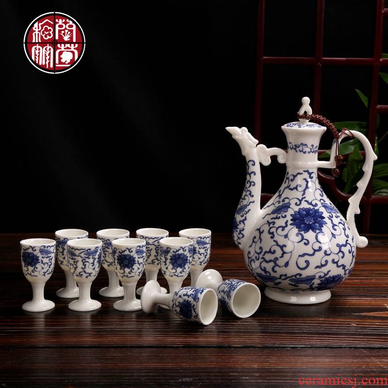 5 blue and white porcelain rice wine wine wine bottle suit liquor cup suite of household ceramic antique wine restoring ancient ways