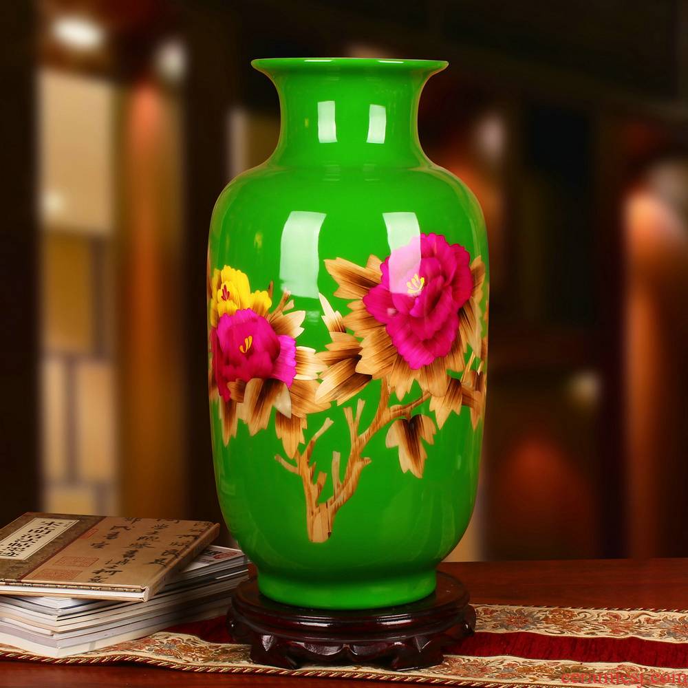 Jingdezhen ceramics green straw peony flowers prosperous vase opening gifts home decoration decoration furnishing articles