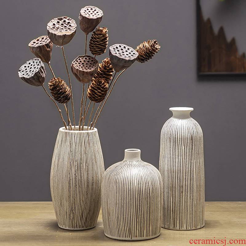Hand by Hand do old vertical stripes ceramic floret bottle furnishing articles retro nostalgia of dry flowers inserted vase household act the role ofing is tasted