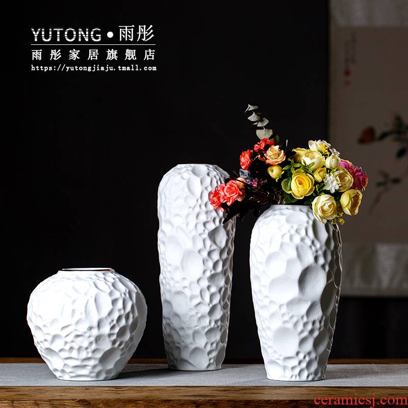 Red and white light rain much wind jingdezhen ceramic vase hotel lobby between example ceramic vases, home furnishing articles