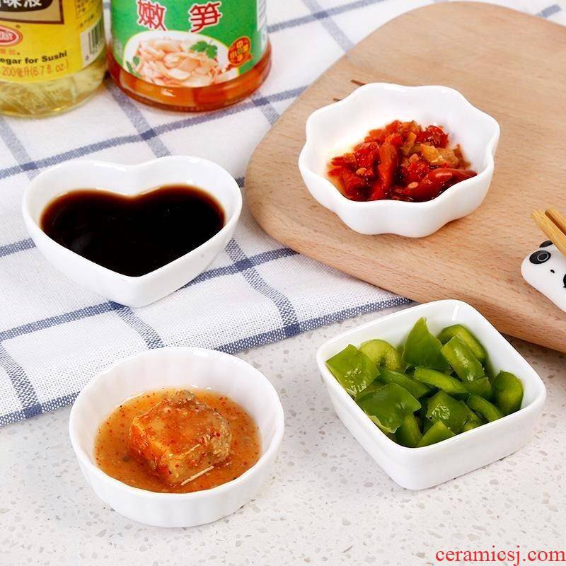 Snacks Japanese pickled flavor dish of soy sauce vinegar small ceramic plate creative household dip bowl touch water mini plate