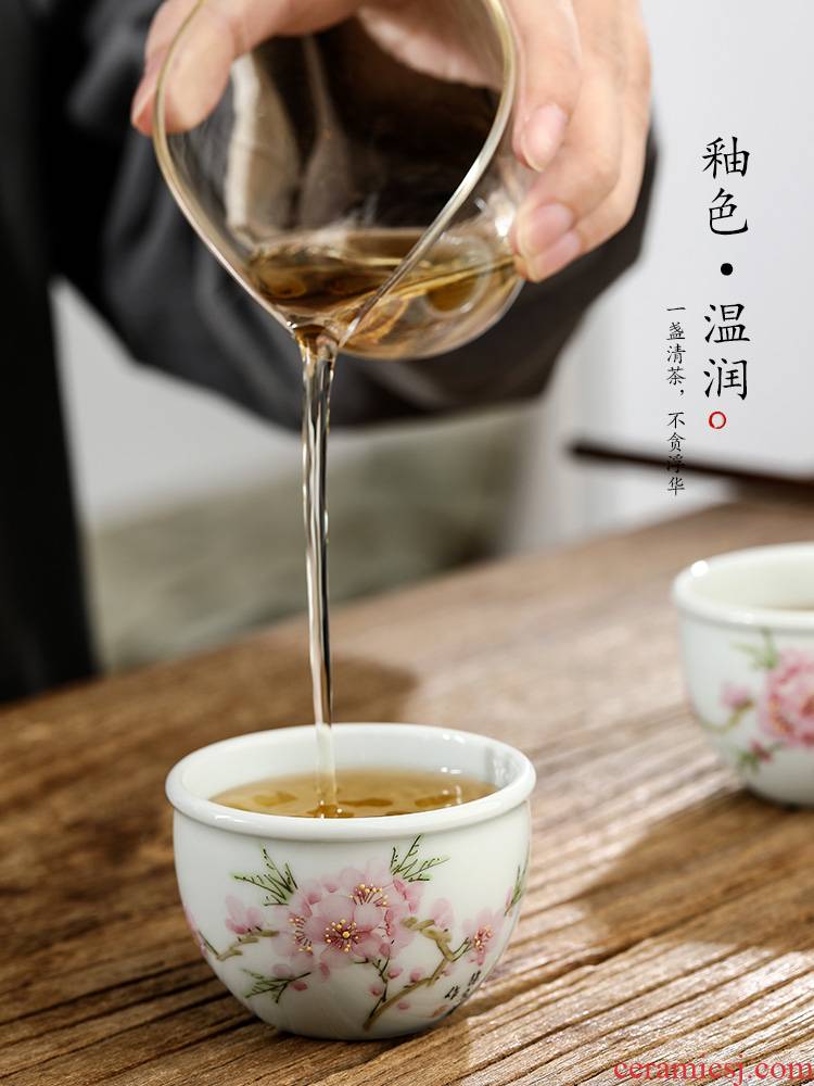 Xu, Jiaxing hand - made peach blossom put water point masters cup kung fu tea set sample tea cup cup jingdezhen pure checking ceramic cup