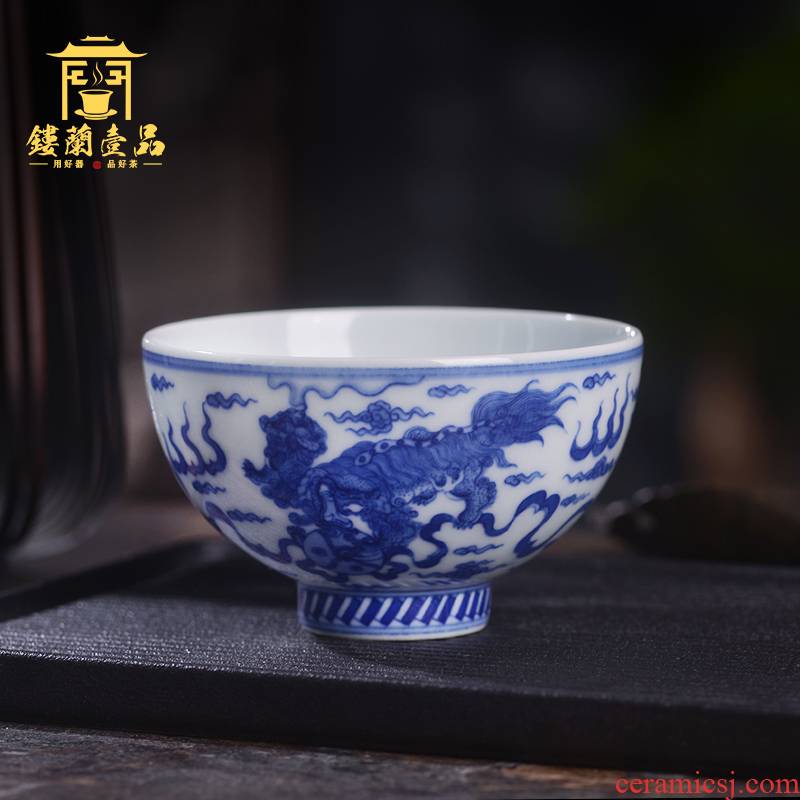 Art home benevolence lion roll silk master cup of jingdezhen ceramic hand - made all single CPU kung fu tea set personal tea cup