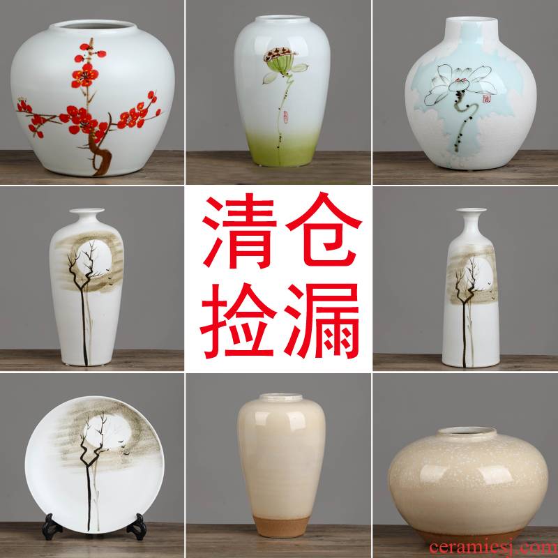 Clearance of jingdezhen ceramic vases, flower arrangement of new Chinese style living room wine rich ancient frame home furnishing articles