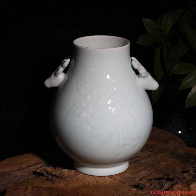Jingdezhen deer celadon lotus f tube hand - carved ceramic vase tube celadon vase shadow green at the bottom of the vase