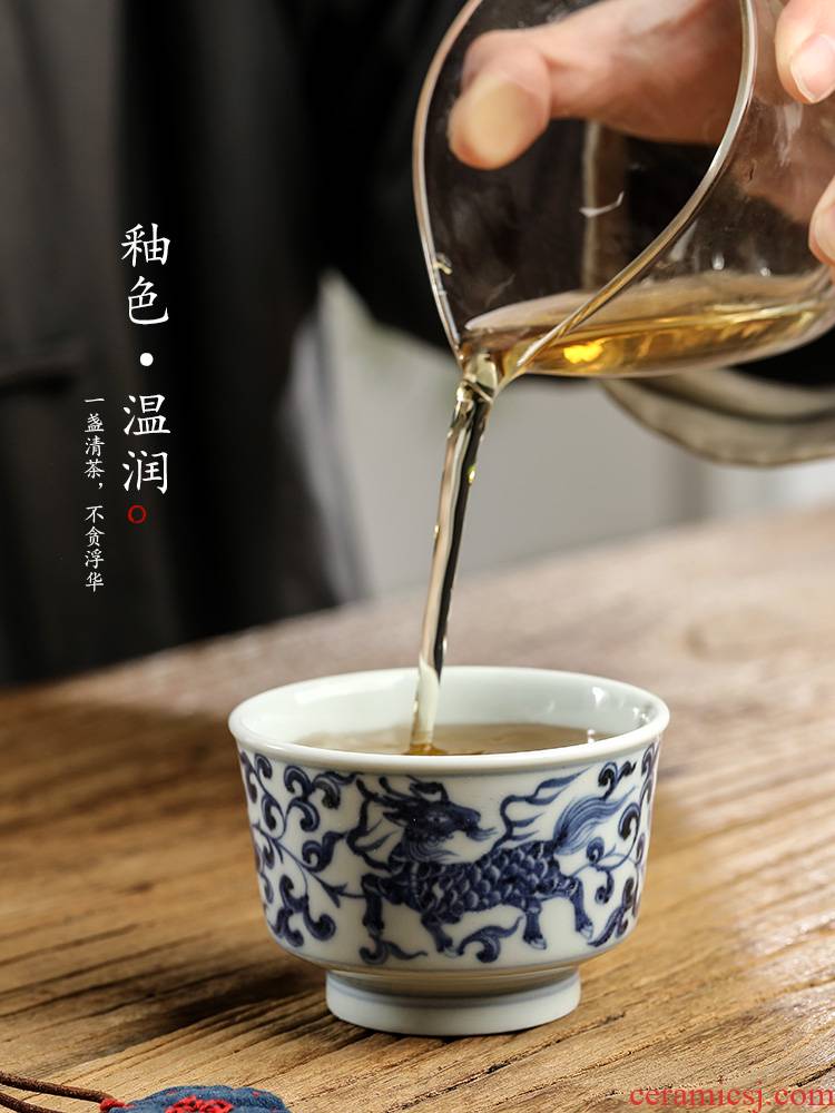 Jingdezhen porcelain pure manual master cup single CPU kung fu tea male blue glaze hand - made ceramic yuan kirin sample tea cup