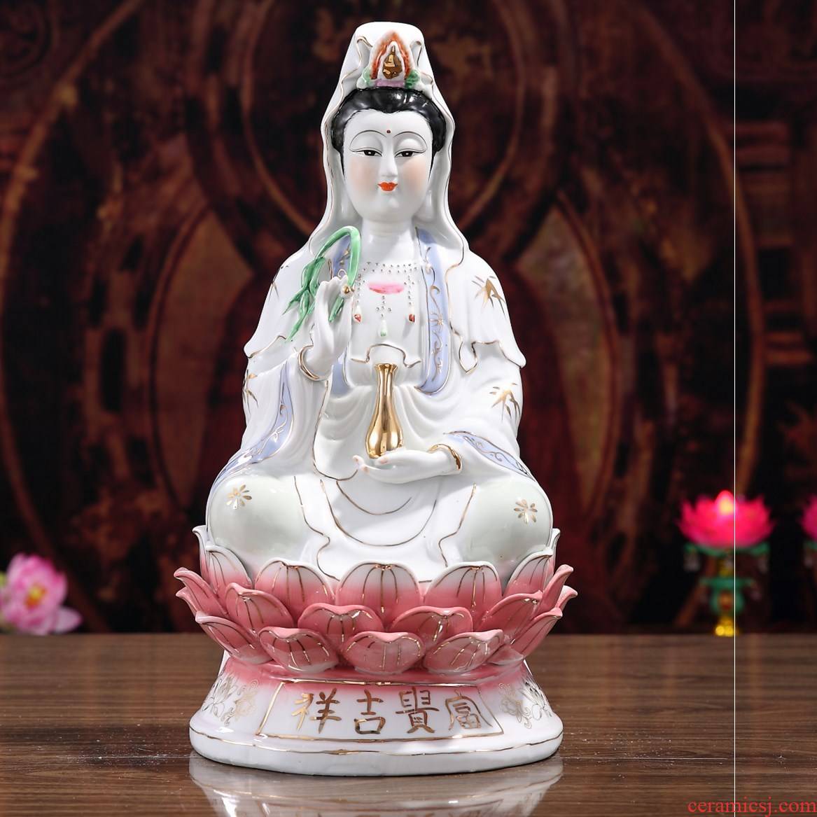 Medallion of Buddha in the south China sea guanyin bodhisattva household safety in avalokitesvara furnishing articles guanyin ceramic figure