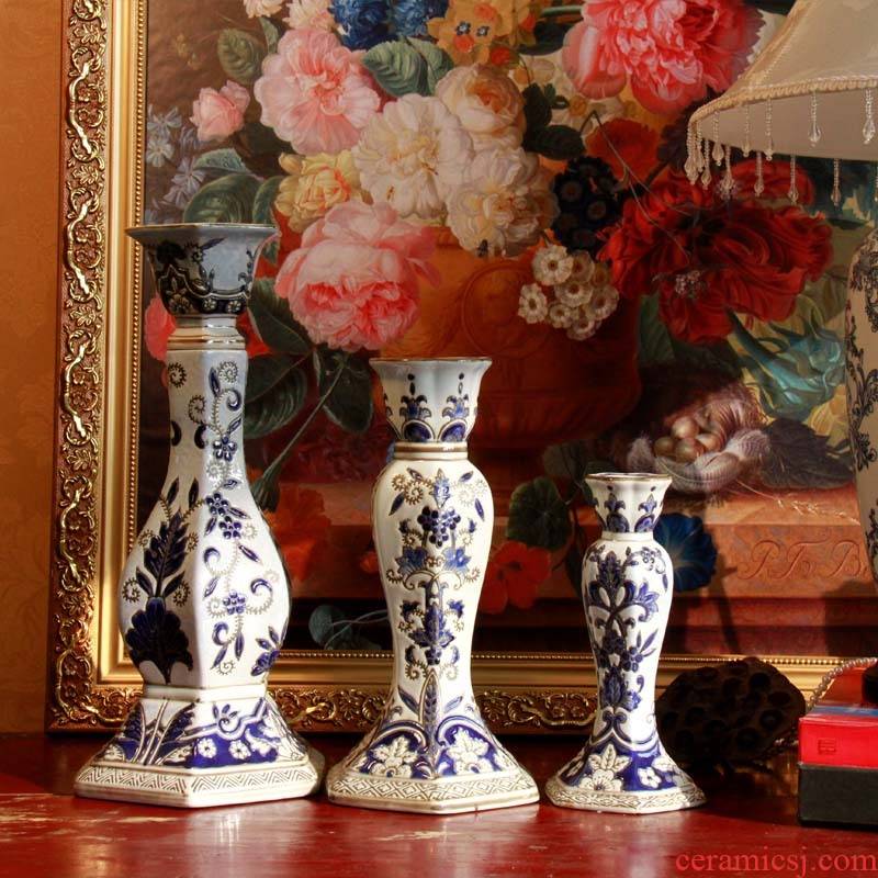 Blue and white porcelain based Chinese style household decorative ceramic candlestick manual carve patterns or designs on woodwork candlestick ceramic candlestick candlelight dinner