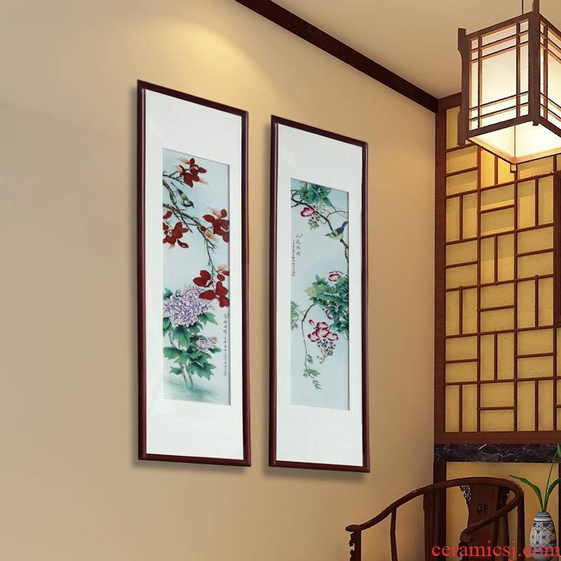 Checking porcelain plate painting of jingdezhen ceramic Chinese painting of flowers and birds figure sitting room sofa setting wall adornment art hangs a picture