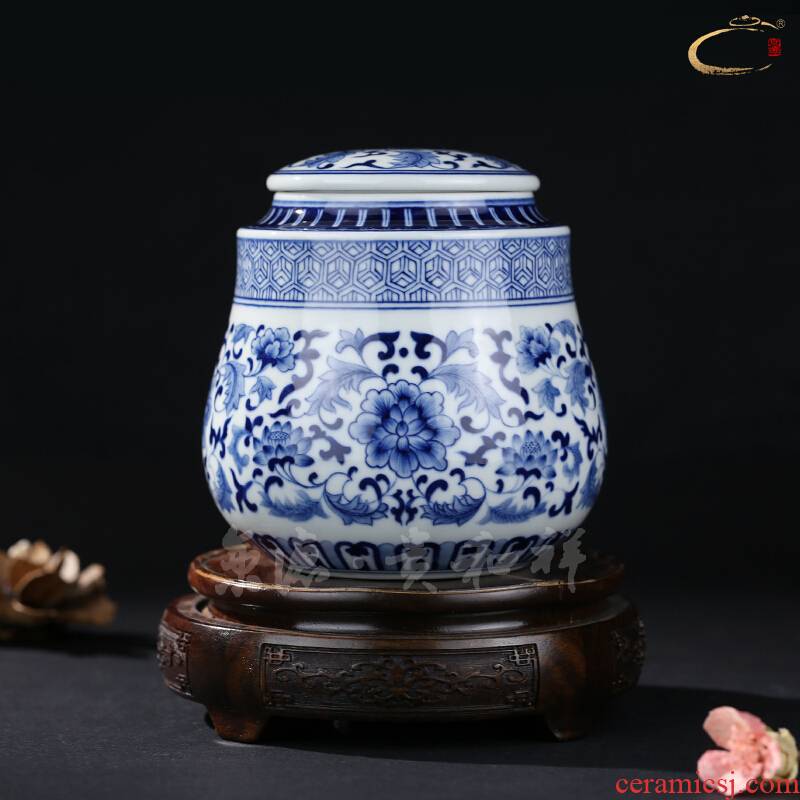 Beijing 's blue and white flowers and birds and auspicious save tea caddy fixings jingdezhen ceramics receives gifts tea packaging gift box
