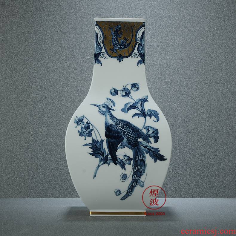 Germany mason MEISSEN porcelain works limited see colour of paradise blue and white vase of flowers