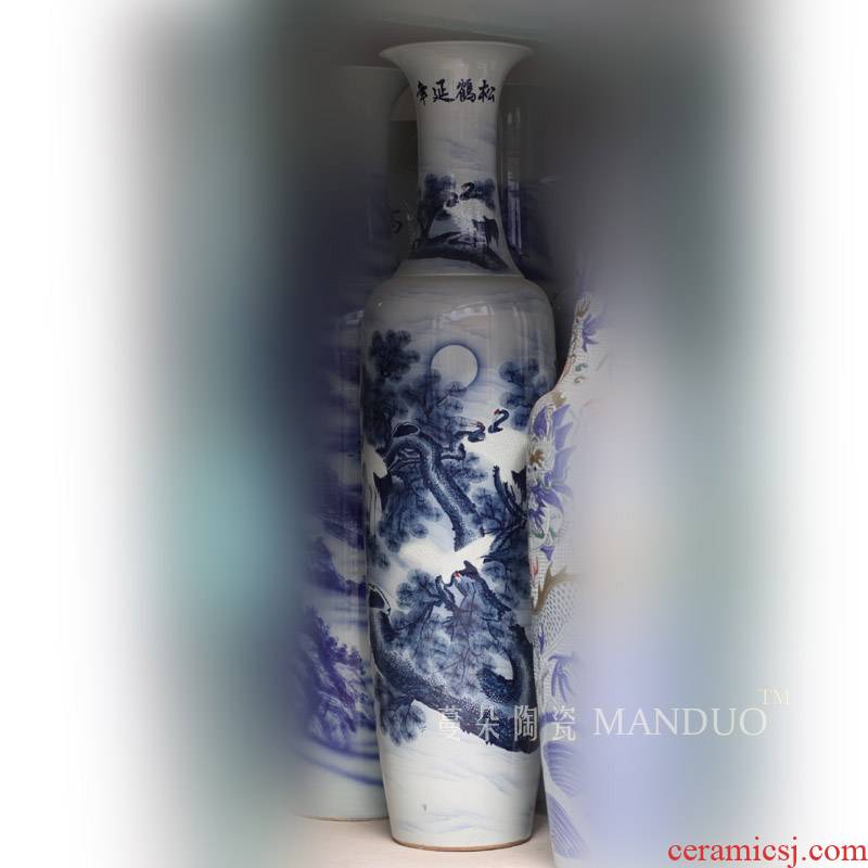 Jingdezhen blue and white, 1.8 meters high landing big vase hand - made of hand - made crane, pine needle big vase vase
