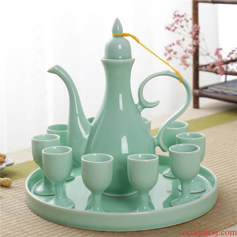 Chinese wine ceramics hip toasting cup goblet celadon palace small household a small handleless wine cup antique wedding wine