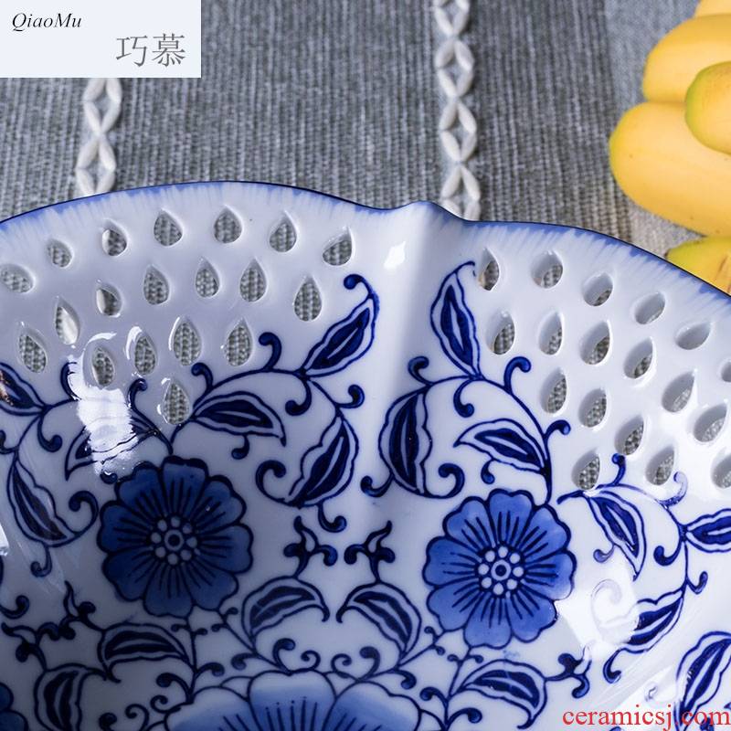 Qiao mu compote creative furnishing articles home sitting room tea table under the glaze color blue and white porcelain hollow out high fruit bowl zero sugar