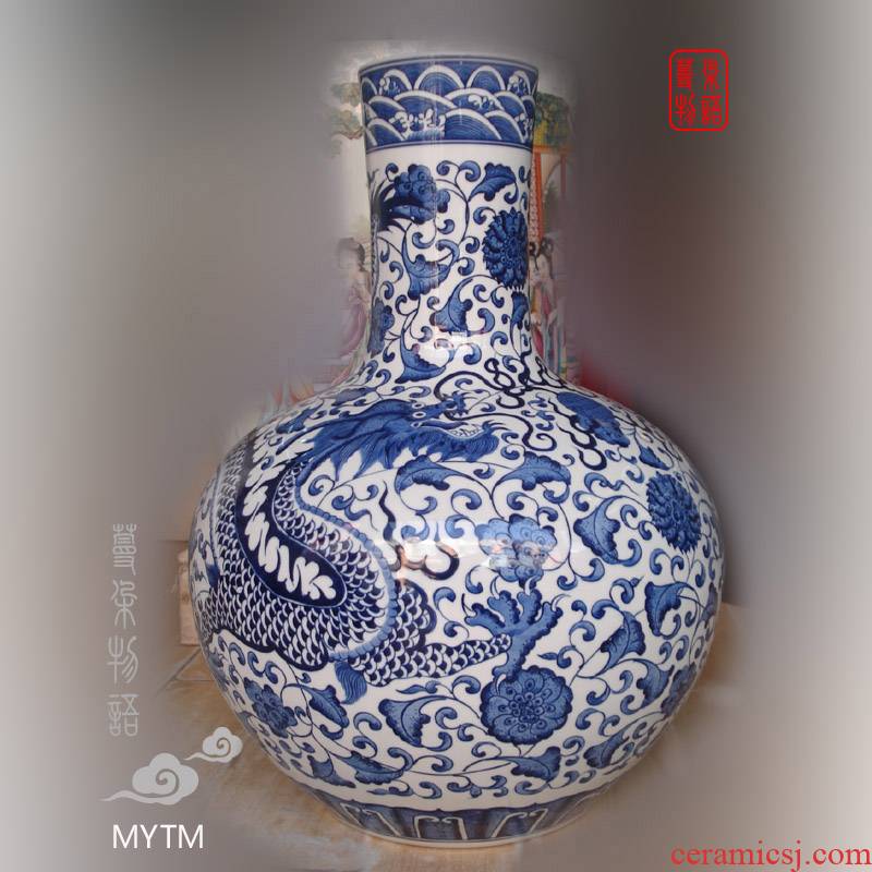Pure hand - made porcelain of jingdezhen bound lotus flower dragon playing bead celestial imitation porcelain vase qianlong porcelain vase