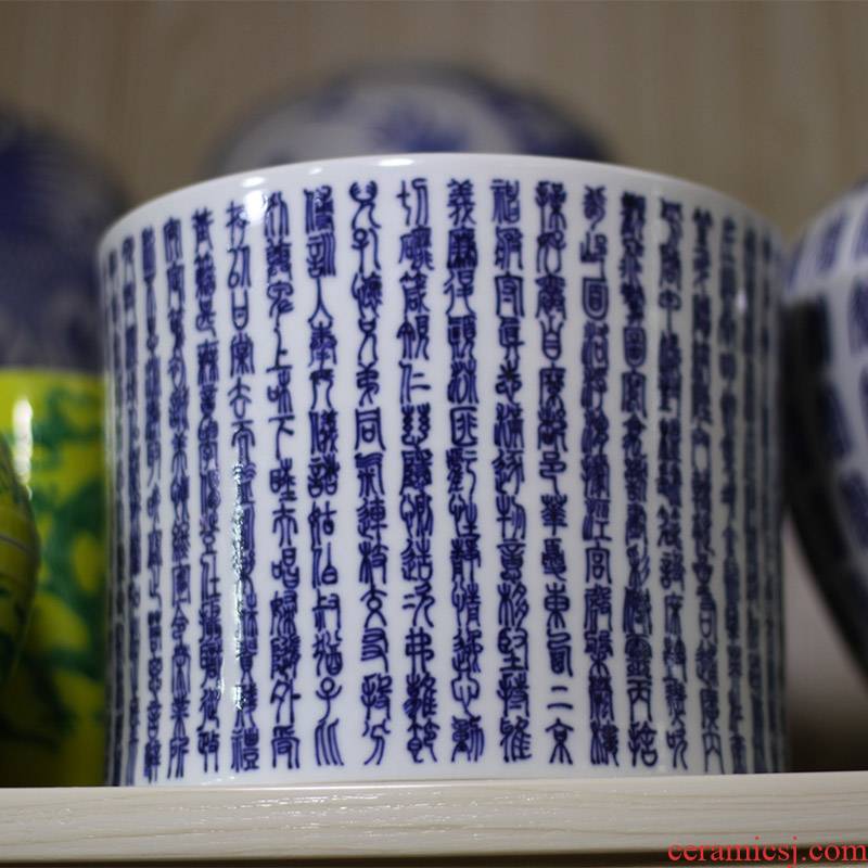 High - grade ceramic blue and white porcelain brush pot flower art hand - made ceramic porcelain brush pot brush pot culture and art