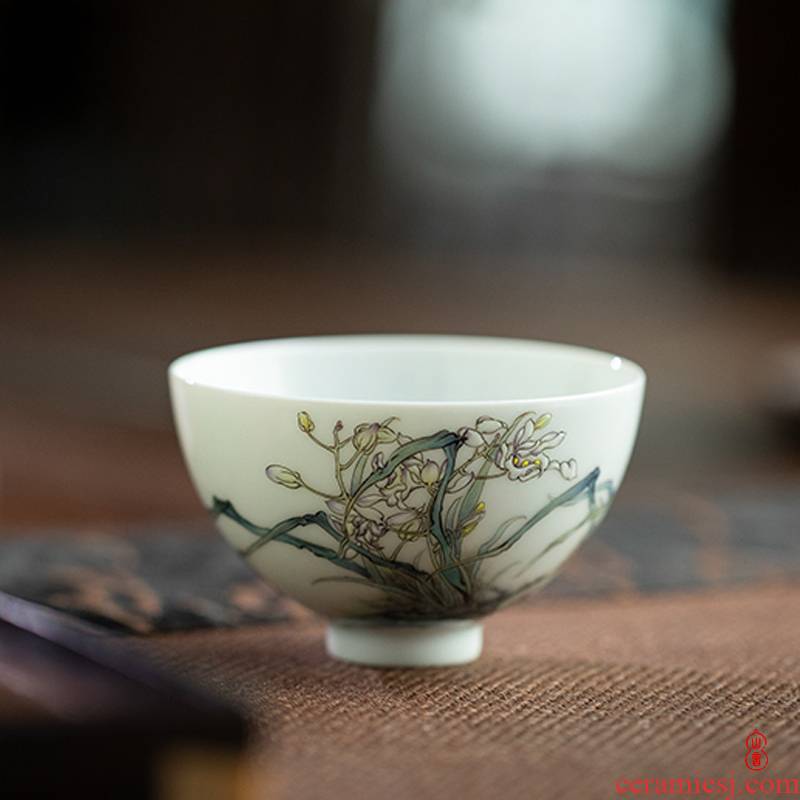 Art circles hall made four gentleman orchid small heart cup 80 ml of jingdezhen ceramic kung fu tea cups