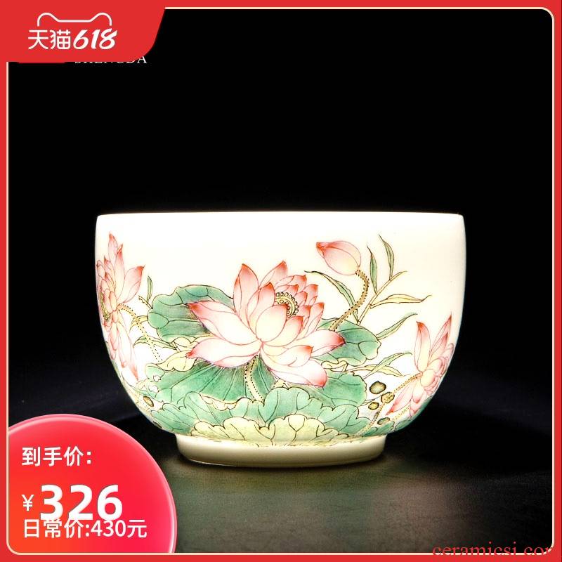 Santa jingdezhen ceramic powder enamel summer lotus fragrance masters cup tea pure manual hand - made kung fu tea sample tea cup