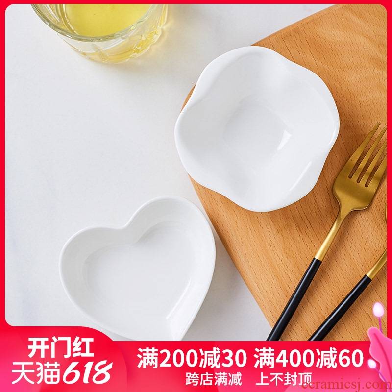 White ipads China creative web celebrity home ceramic dish taste dish of soy sauce dish snack plate vinegar, disc shaped small dishes
