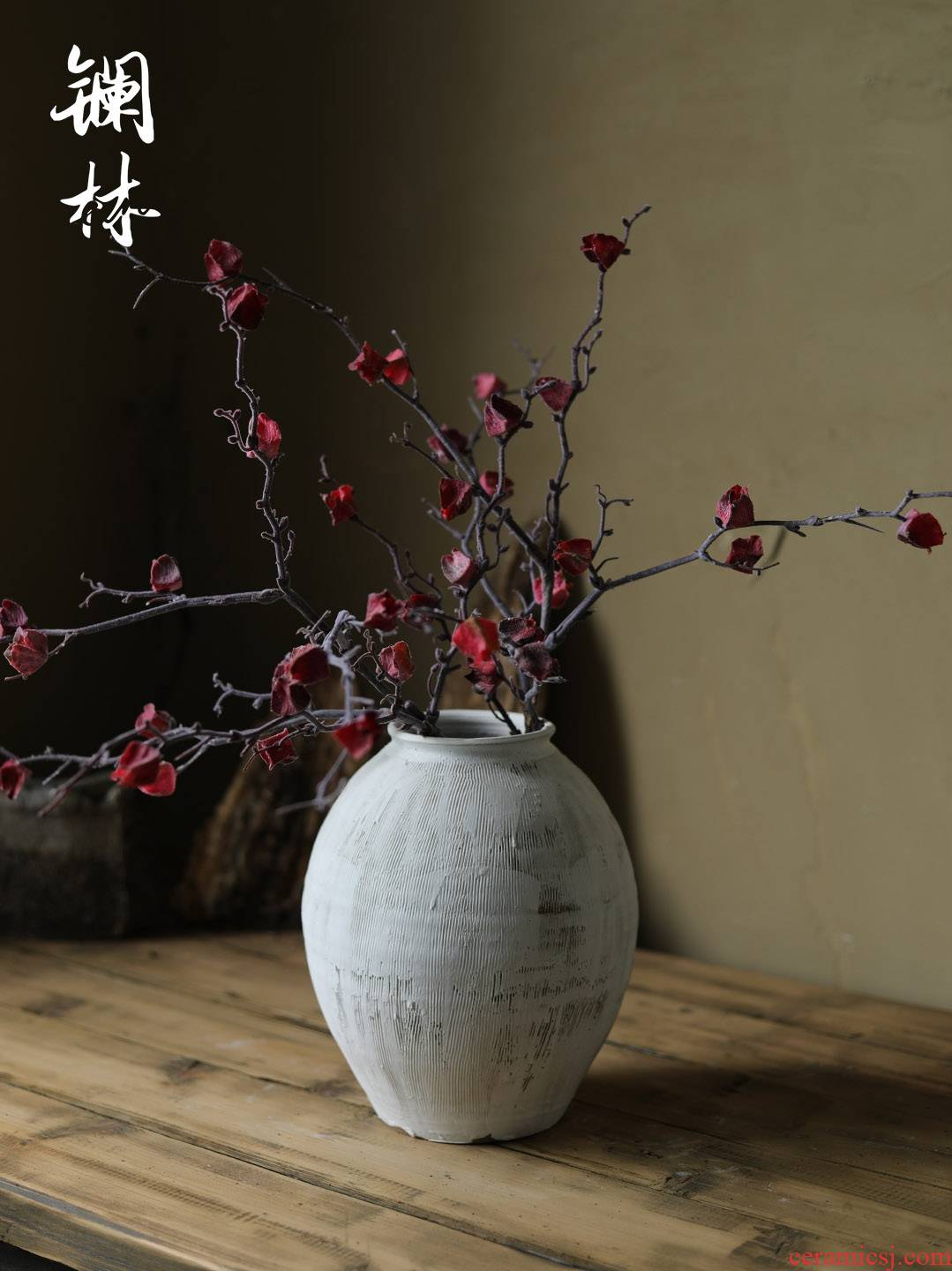 Dried flower vase furnishing articles ceramics table decorations ceramic artist TV ark, household of Chinese style restoring ancient ways in the vase