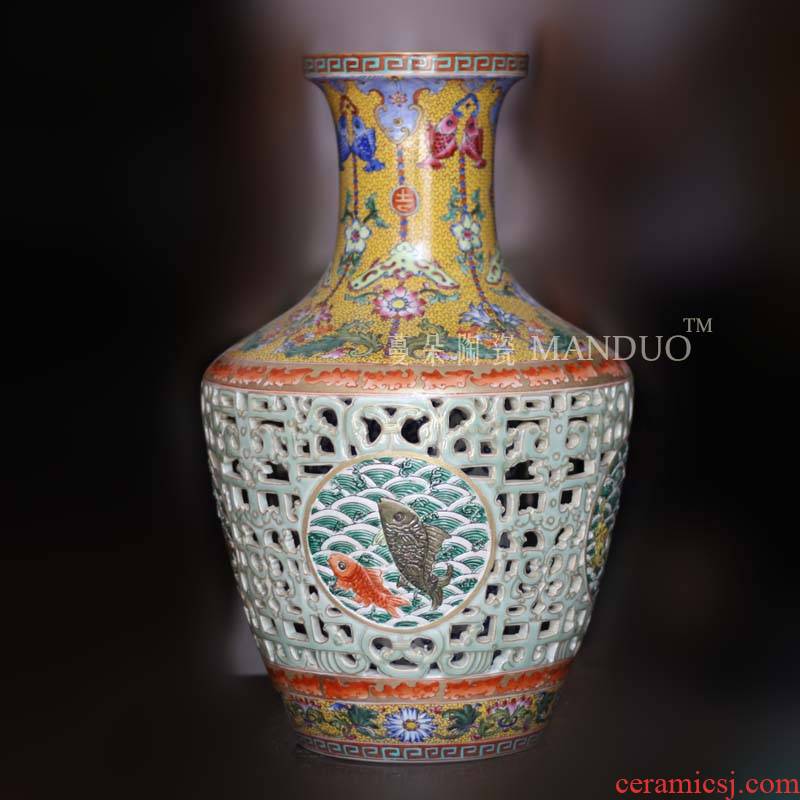 Qianlong pastel hollow - out the revolving up collection bottle appreciation ceramic hollow out double gut fish bottle